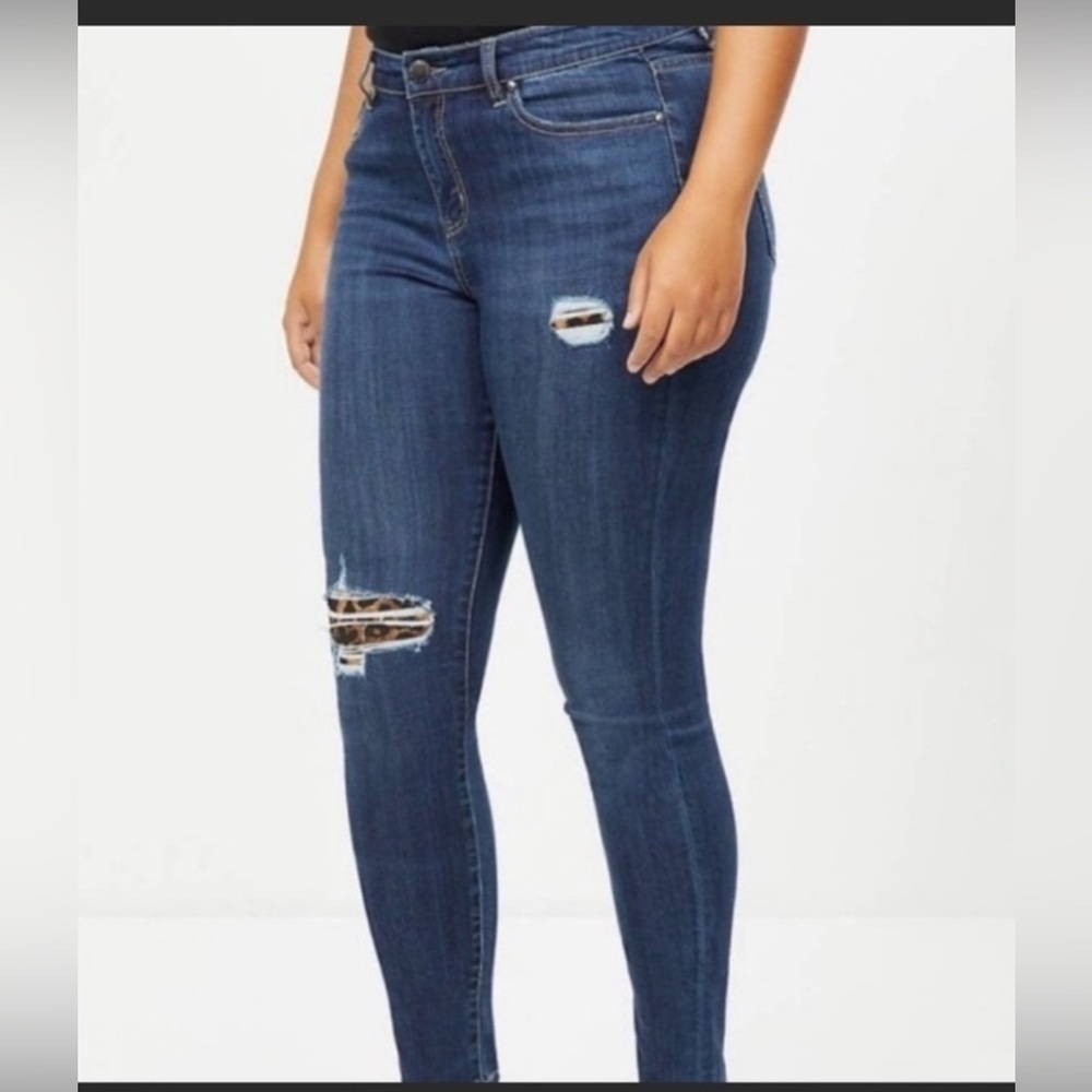 Lane Bryant Signature Fit Skinny Jeans w/Leopard